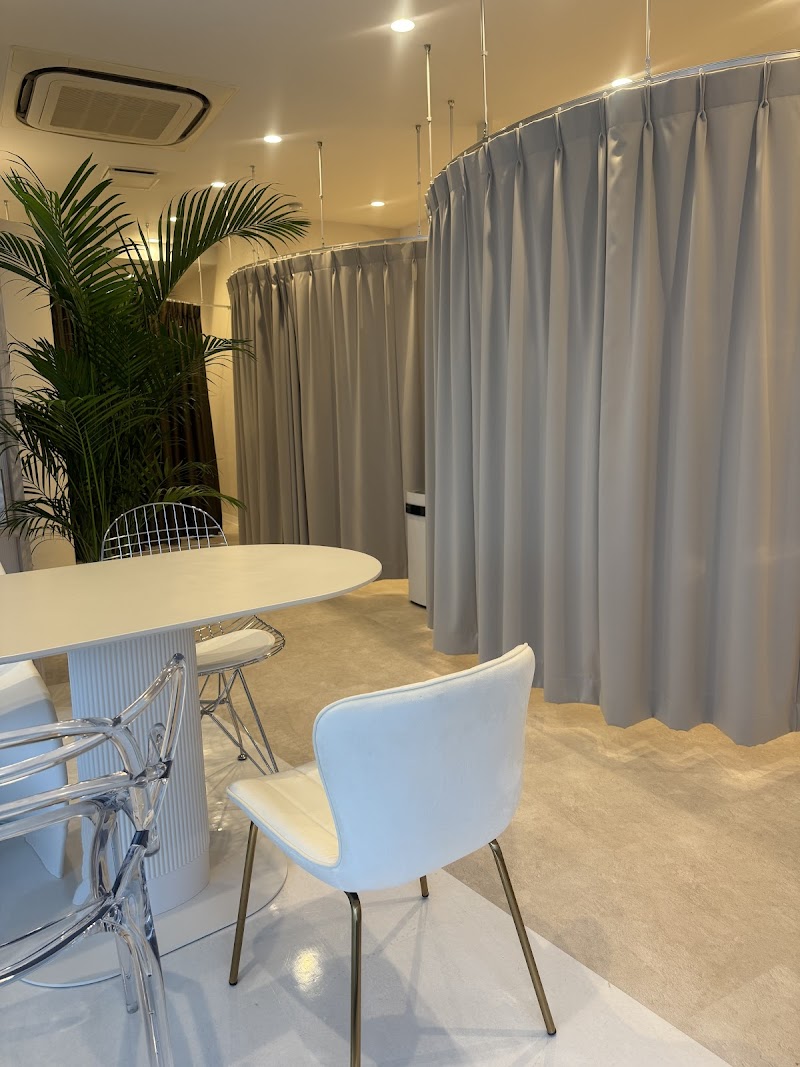 AURA CLINIC (旧:MAGIE DU BEAUTY) 美容皮膚科クリニック／アートメイククリニック