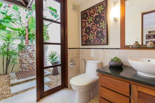 The Hideaway Suites