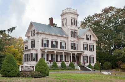 J Verne Wood Funeral Home - Buckminster Chapel