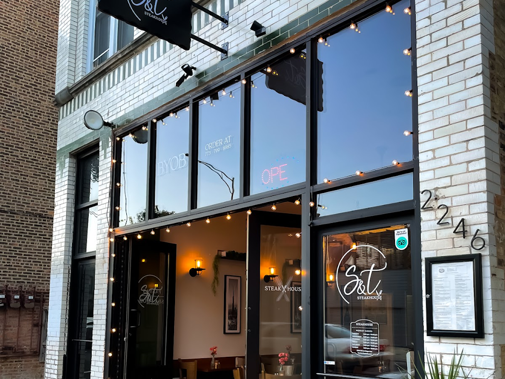 S & T Steakhouse