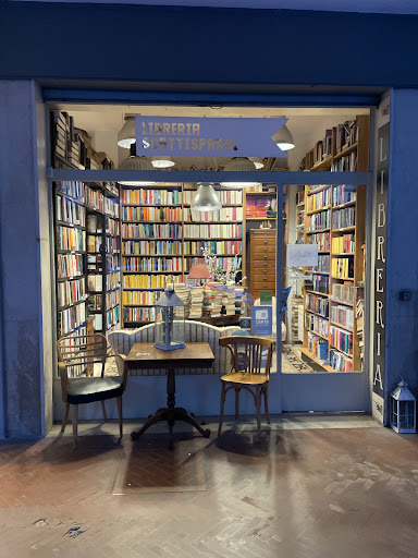 Libreria Scattisparsi - Visual