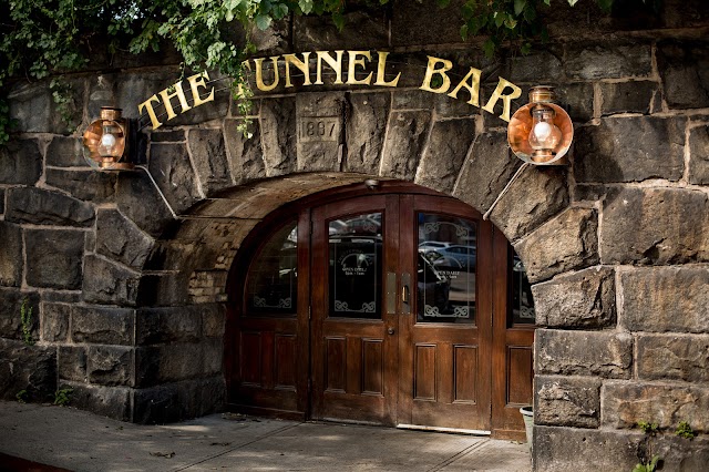 Tunnel Bar