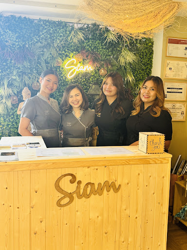 Photo de Siam Les bienfaits du massage thaï - L'Art du Lifting de Beauté Exclusif et Head Spa pour Élever Votre Bien-Être