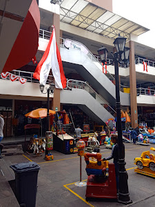 Centro Comercial El Virrey 7