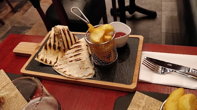 Bram Stoker's Pub & Restaurant