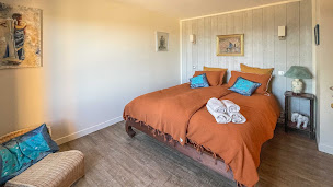 Photo n°13 de Mas la Marchette - chambres d’hôtes de charme - Pyrénées Orientales à Oms (Cave à vins)