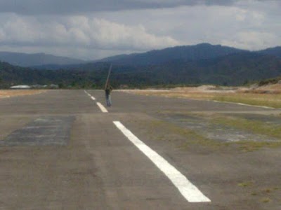 Photos of Semaring Airport