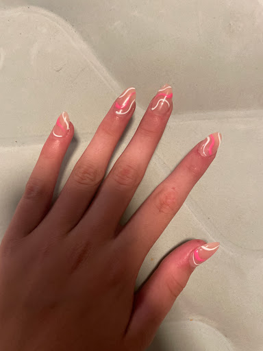 Ah Nails - Visual