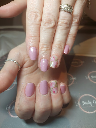 L.A Beauty Cabin - Thumbnail