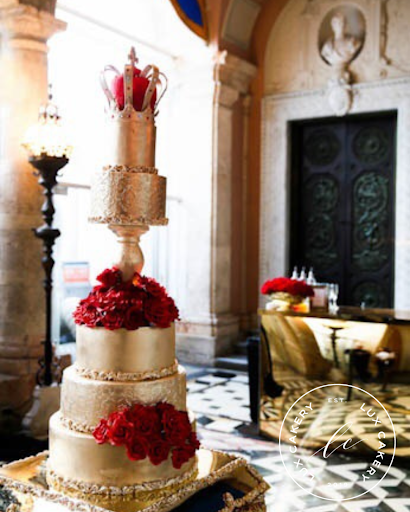 Lux Cakery - Visual