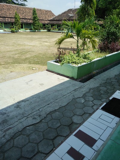 Photos of SMA N 1 Kradenan