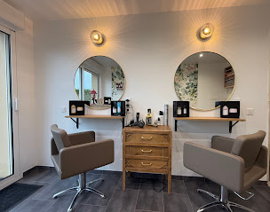 Photo n°2 de Marina coiffure à Autreville (Salon de coiffure)