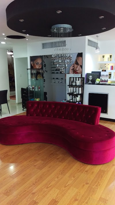 Photos of Sal&oacute;n Mariam