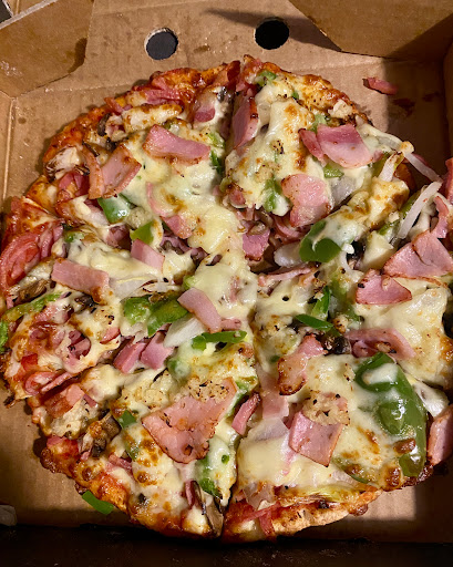 Pizza Queen windsor - Thumbnail