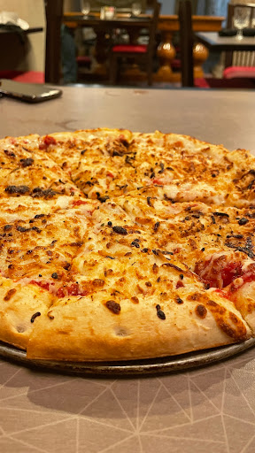 Itza Pizza - Visual
