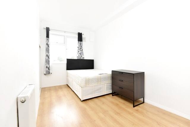 City Fox Estate Agents Whitechapel London - Guaranteed rent for landlord's. photo 3