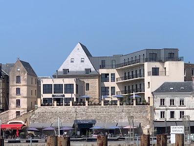 La Tour aux Crabes / Hotel & Spa 6 Pl. du Petit Enfer, 76200 Dieppe, France