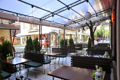 Photos of Paparazzi Bar Pizza Grill