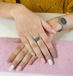 Photo n°34 de Onglerie Coco Chanails à Marseille (Institut de beauté)