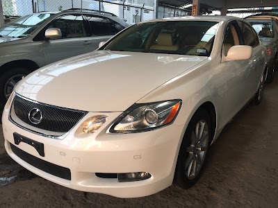 Photos of ហេង​ លីម​ លក់​រថយន្ត HENG LIM Cars Dealer