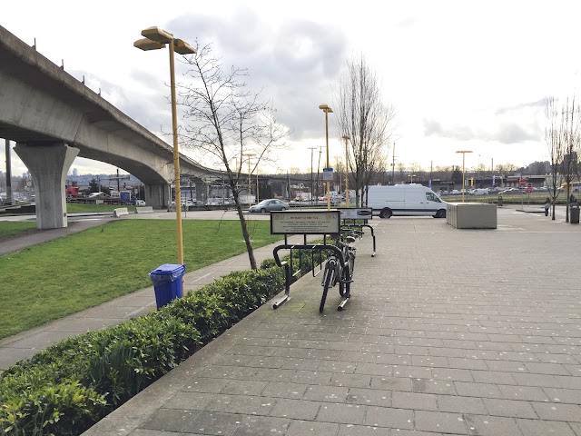 Braid Station Platform 2