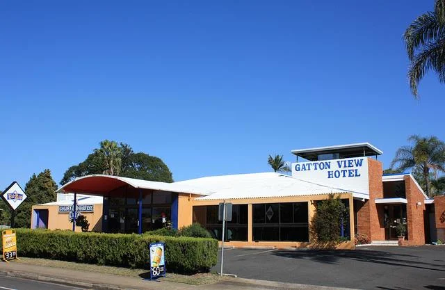 Falvey's Hotel Gatton