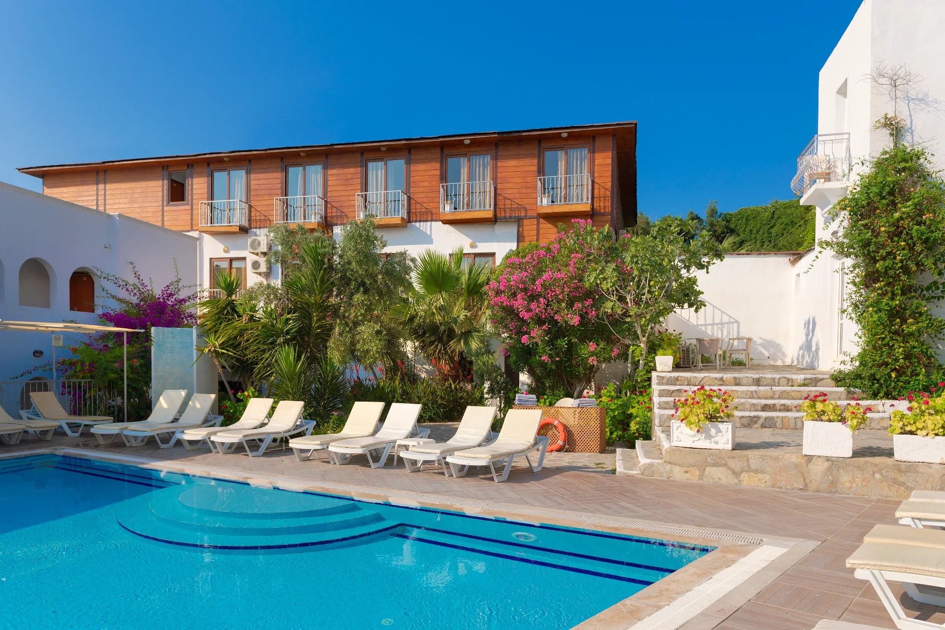 Akvaryum Hotel