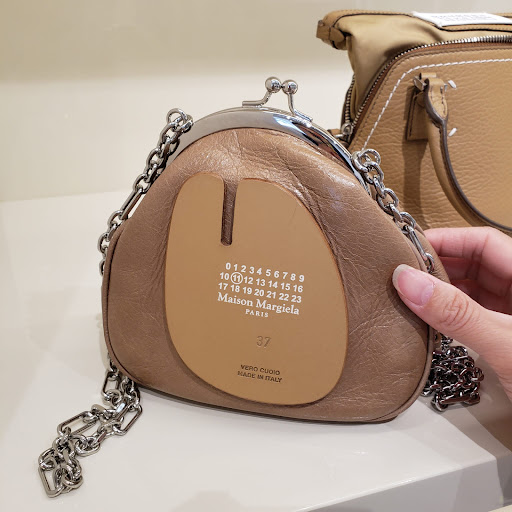 Maison Margiela Bicester Outlet - Thumbnail