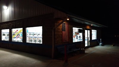 Highway 28 Laundromat