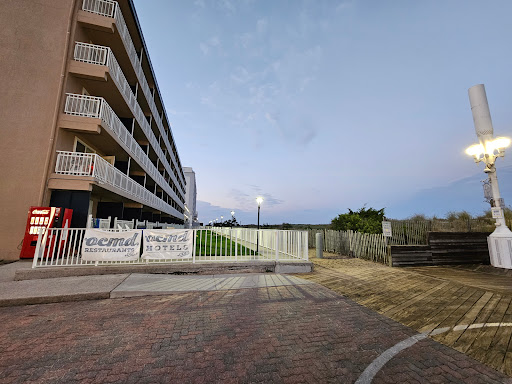 North End of Boardwalk - Thumbnail