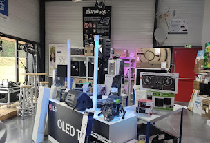 Photo n°3 de Coudrais Music Light à Beaupréau-en-Mauges (Service de réparation de téléviseurs)