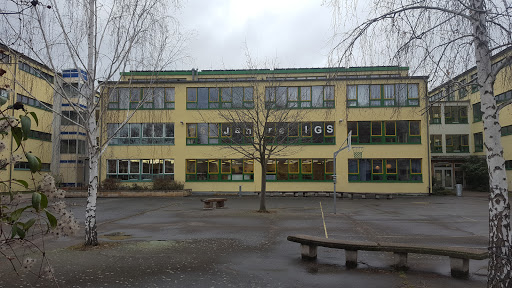 State comprehensive school - Visual
