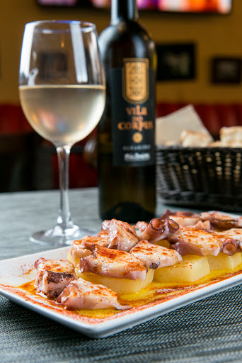 Güell Tapas Restaurant - Thumbnail