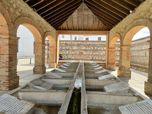 Source of the Council - Public Laundry Gallery - Spain