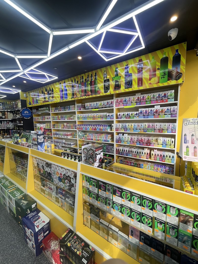 hatfield off license and vape photo 3