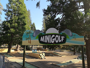 Photo n°6 de Mini golf, restauration rapide, manège à Montrond-les-Bains (Restauration rapide)