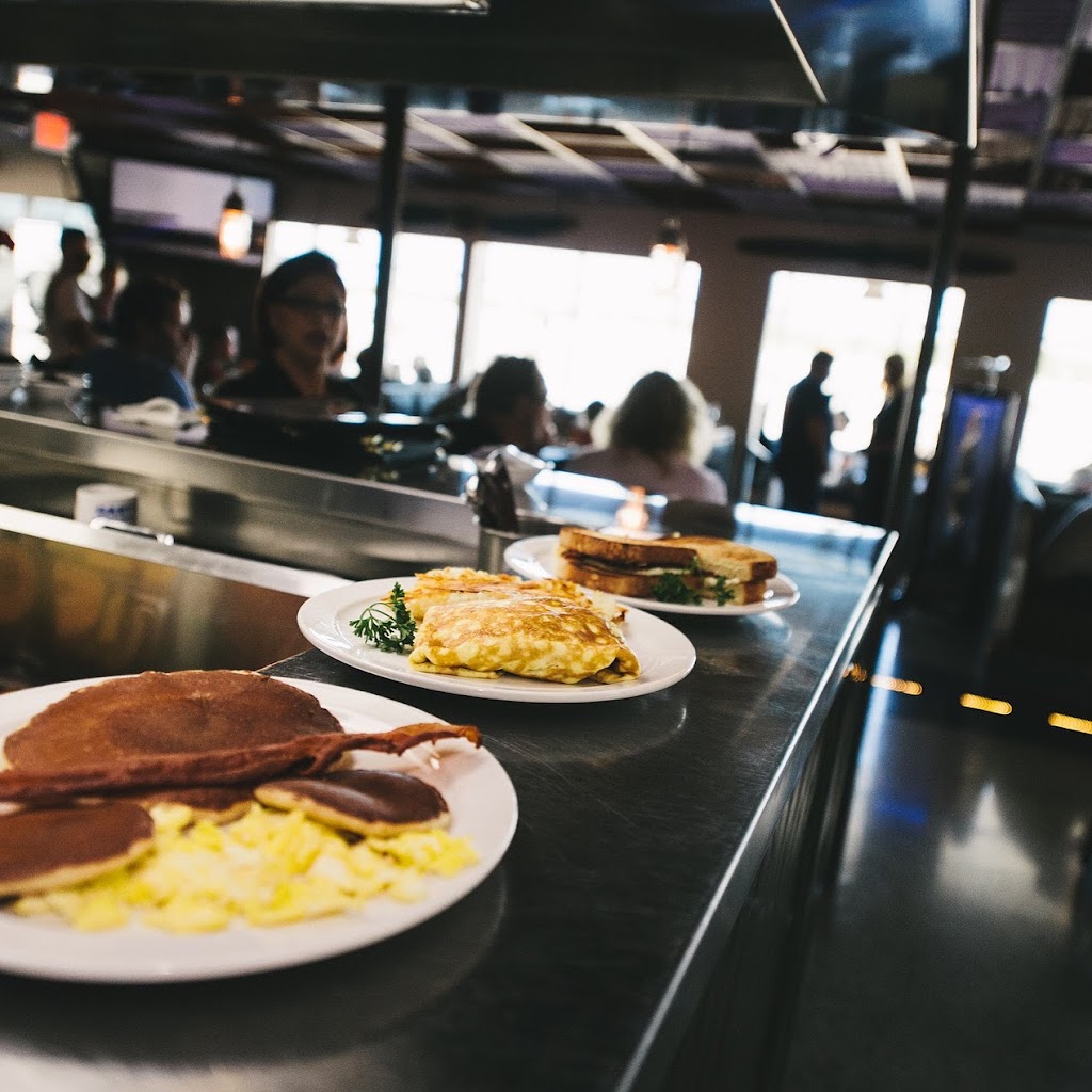 The Hill Bar & Grill
