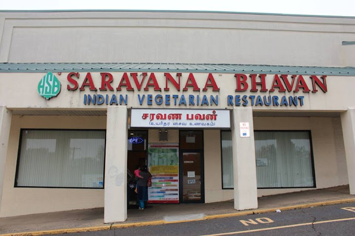 SARAVANAA BHAVAN by null