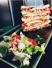 Sándwich Club de Pollo