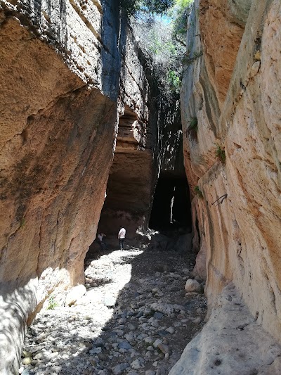 Cradle Cave