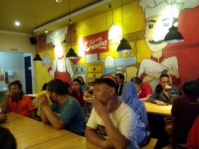 Photos of Waroeng Merapat