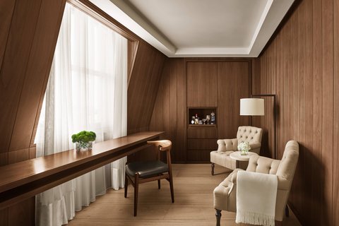 The London EDITION by null