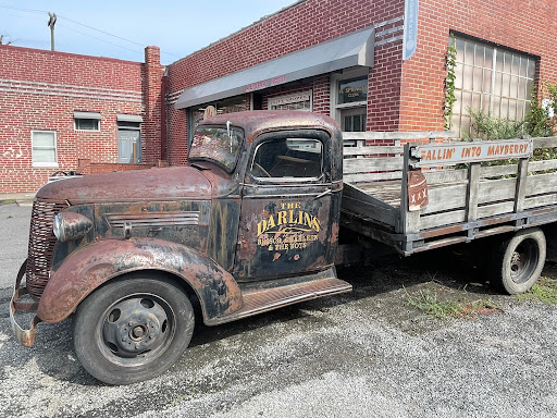 B Darlin Farm Gallery - United States