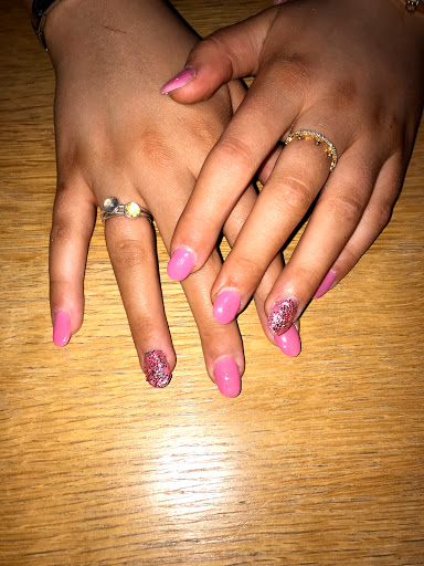 LadyBugNails - Thumbnail