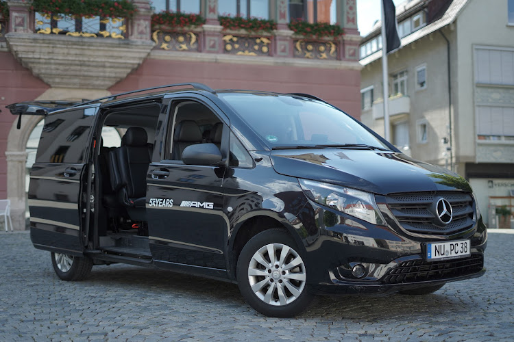 Profi Chauffeur Shuttle Service Flughafentransfer Fahrdienst