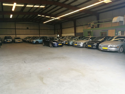 Basic Car Centre - Visual