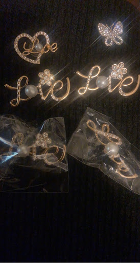 Roxy Jewels and Gems - Thumbnail