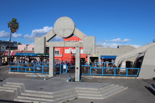 Muscle Beach