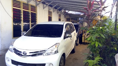 Photos of Vina Car Rental Manado
