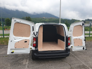 Photo n°2 de C.L Aménagements à Barraux (Atelier de carrosserie automobile)